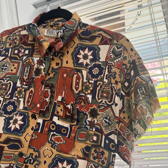 Vintage Geometric Patterned Distressed Blouse - Picture 3 of 10